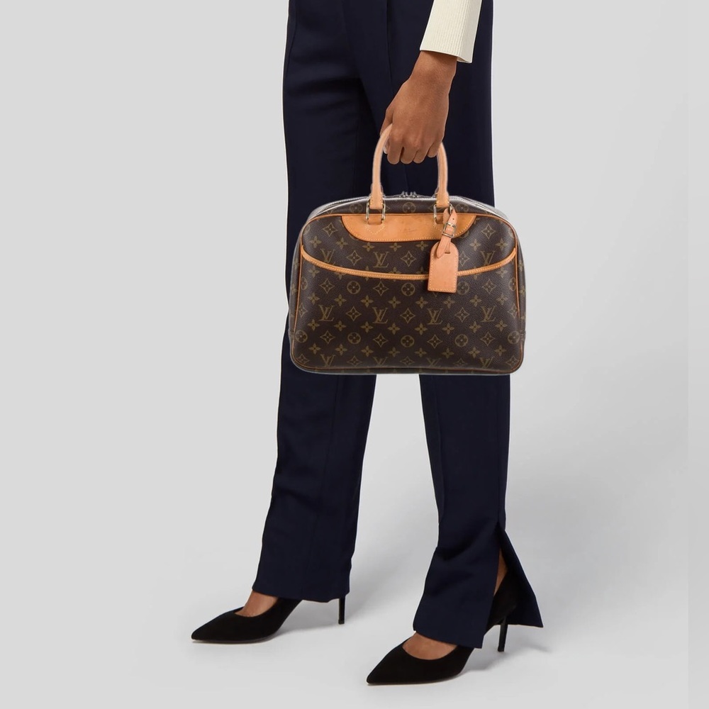 2003 authentic vintage Louis Vuitton Deauville handbag